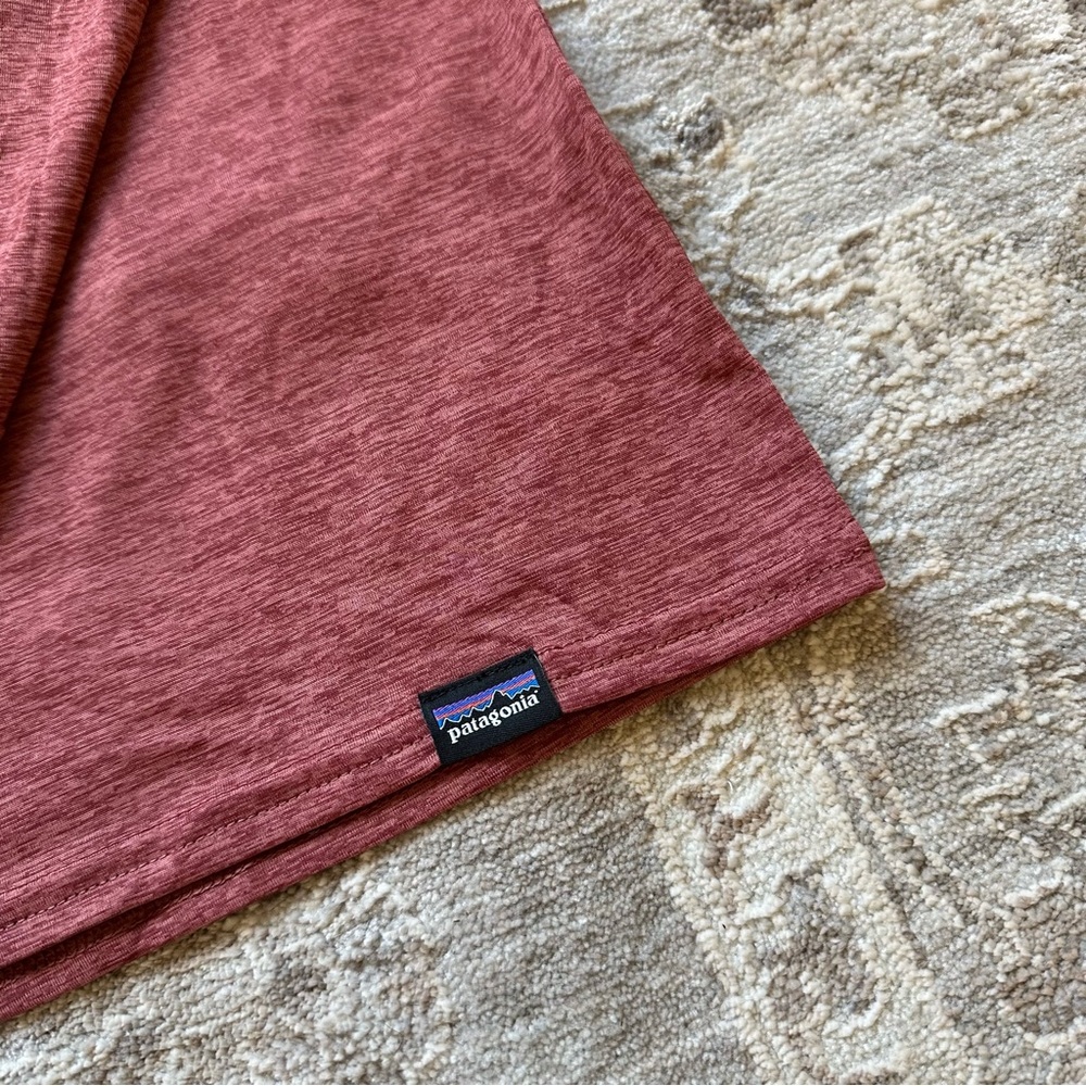 Patagonia Women’s Capilene Cool Daily Red Hoodie Long Sleeve Sweatshirt Outdoor - Picture 3 of 6